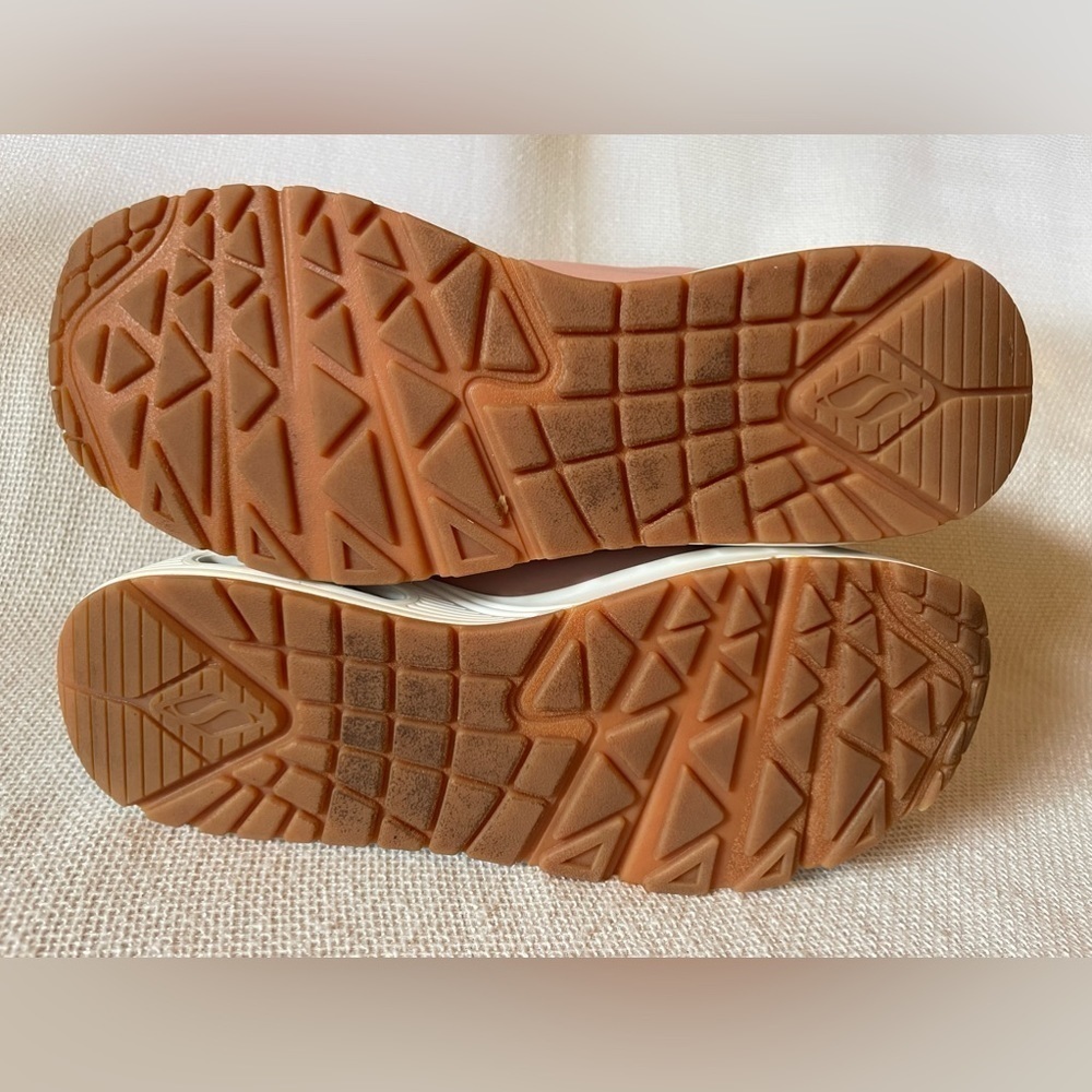 Skechers Uno Stand On blush sneakers - Picture 6 of 7